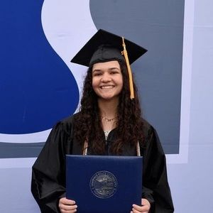 Meet your Posher, Faye